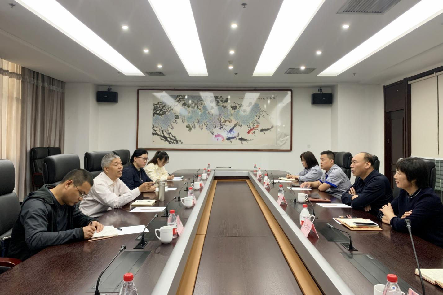 邹平市检验检测中心来山东w66国际·利来最给力的老牌集团调研座谈