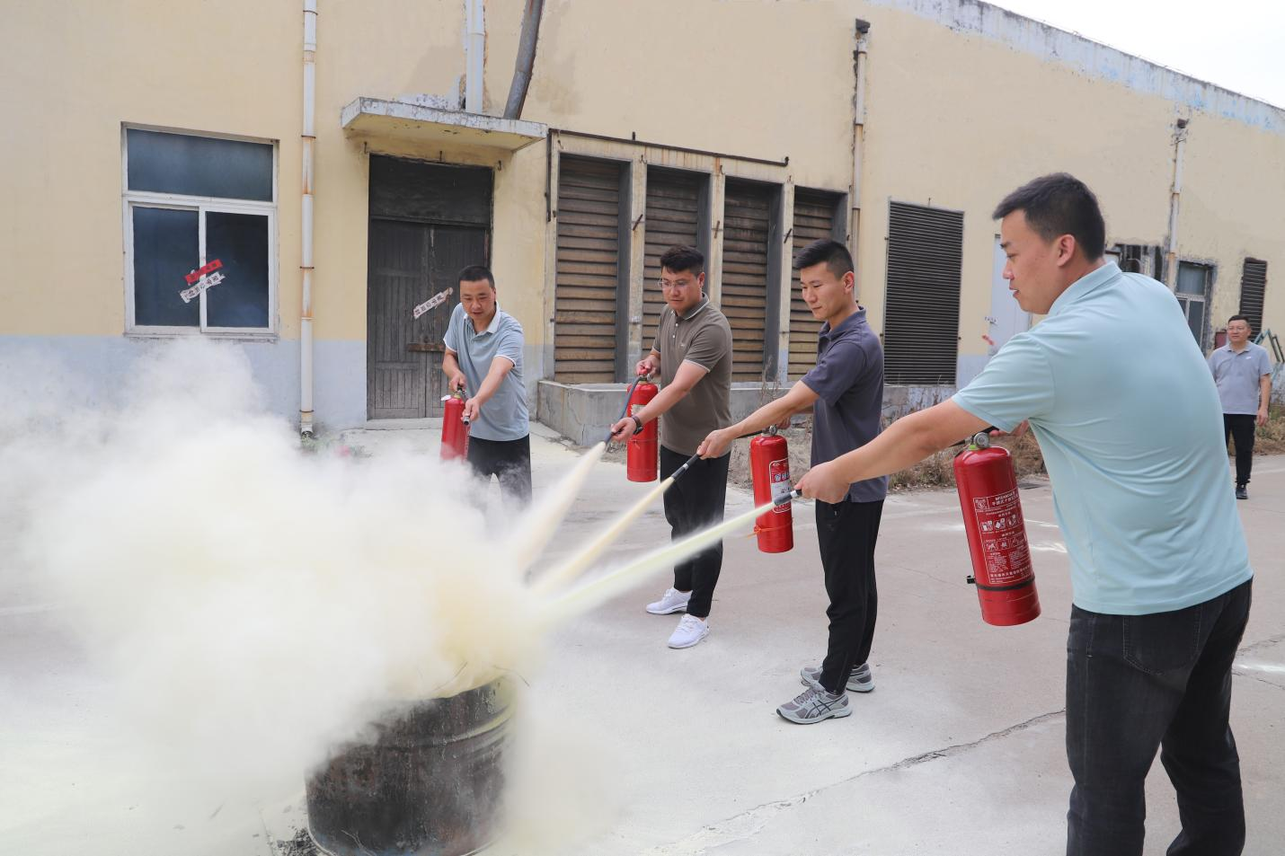 上好消防培训课 筑牢企业“防火墙”｜山东w66国际·利来最给力的老牌集团组织开展消防安全培训活动