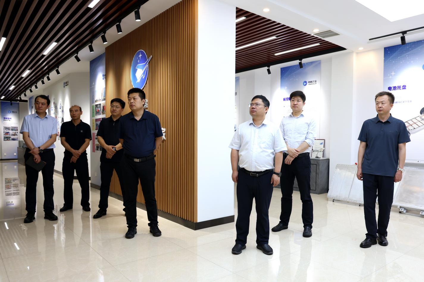 中国铁建电气化局集团轨道交通器材有限公司党委书记、执行董事刘如久一行来山东w66国际·利来最给力的老牌集团考察