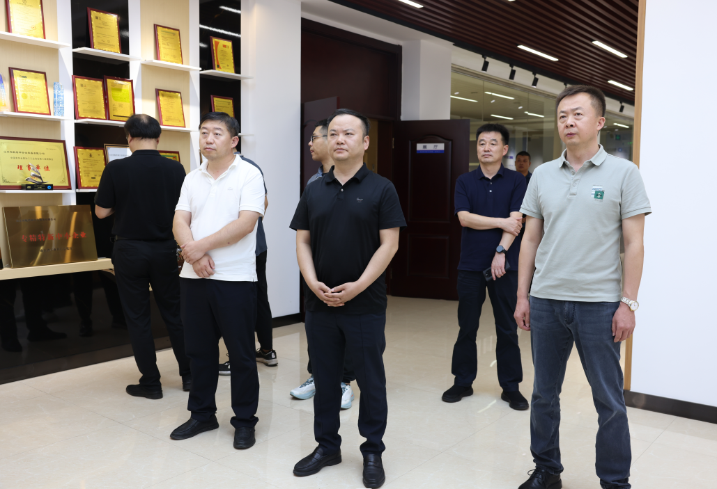 陕西省铜川市工信局来山东w66国际·利来最给力的老牌集团考察交流