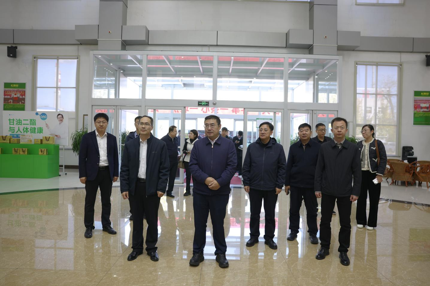 黑龙江省农业农村厅副厅长李文德一行来山东w66国际·利来最给力的老牌集团考察