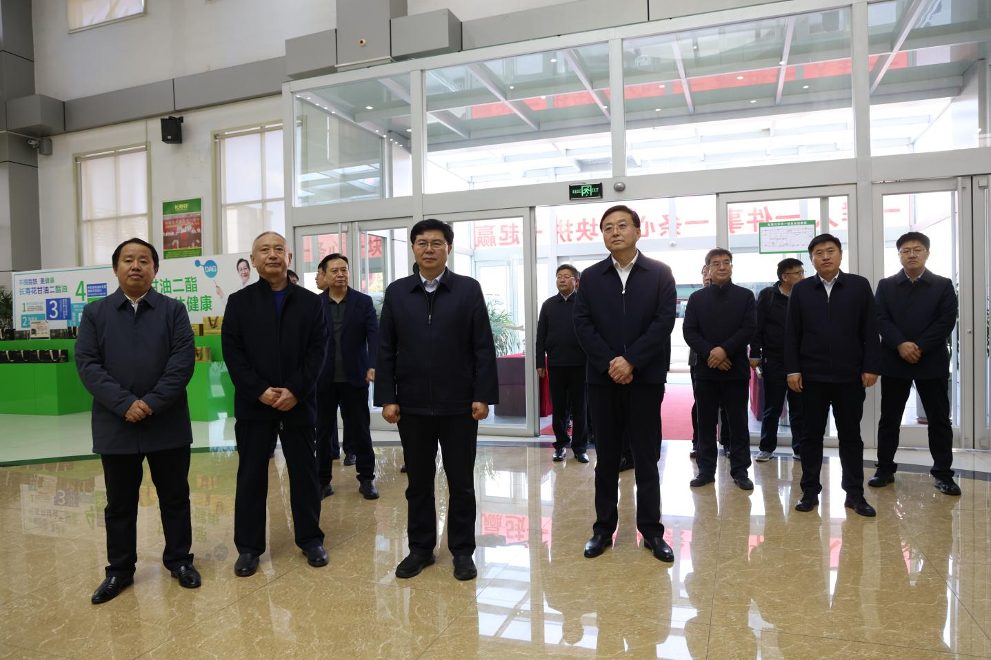 山东农业大学党委副书记、校长冷畅俭一行来山东w66国际·利来最给力的老牌集团调研