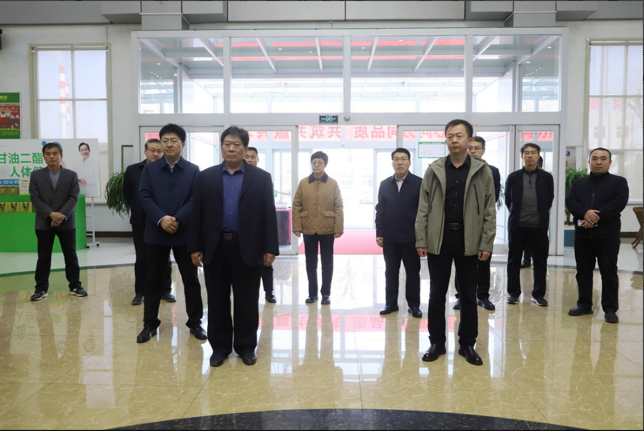 邹平市人大常委会专题调研组来山东w66国际·利来最给力的老牌集团调研