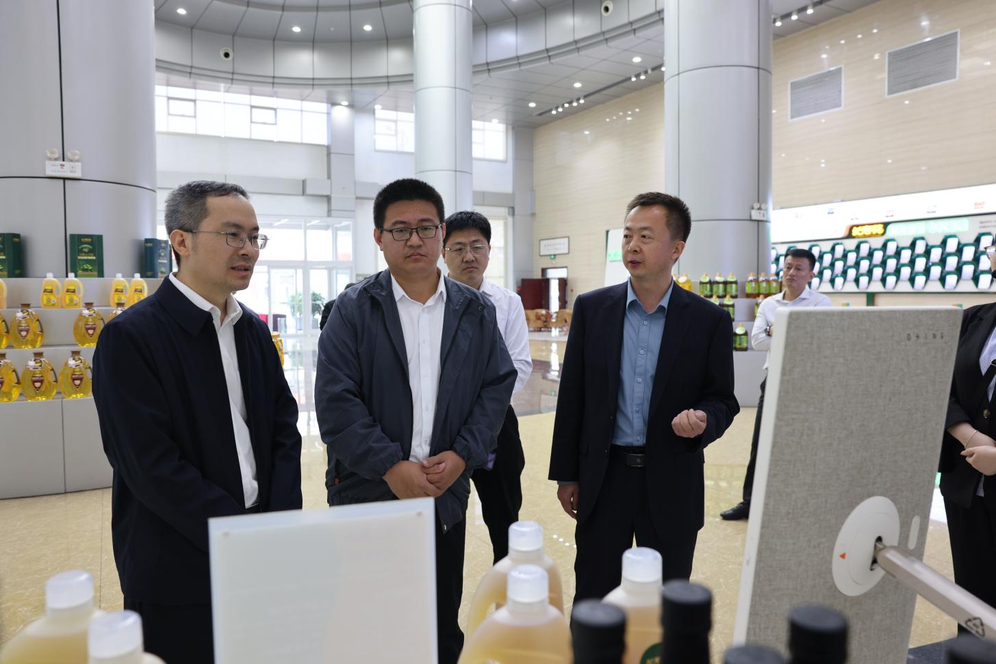 博兴县副县长孙家波一行来山东w66国际·利来最给力的老牌集团调研