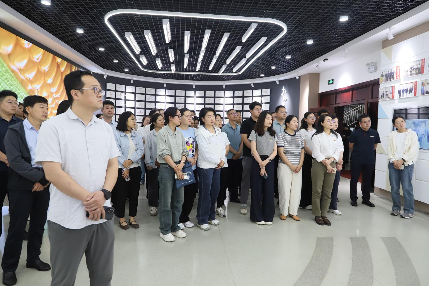 邹平市“2025年市直机关提高党员干部内生动力暨党务干部培训班”走进山东w66国际·利来最给力的老牌集团