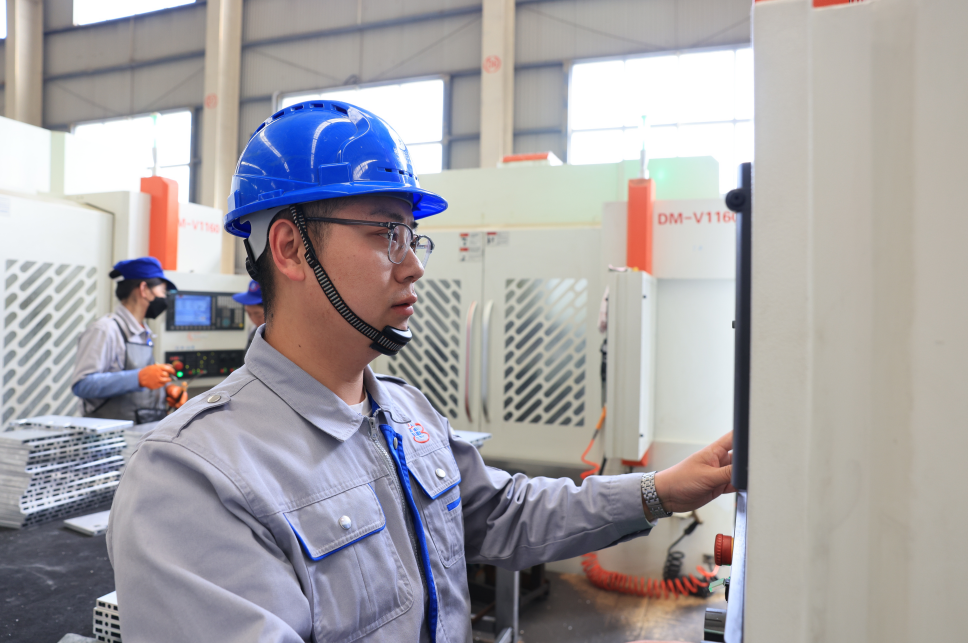 【工匠精神】卜建磊：在裕航熔炉中淬炼青春本色